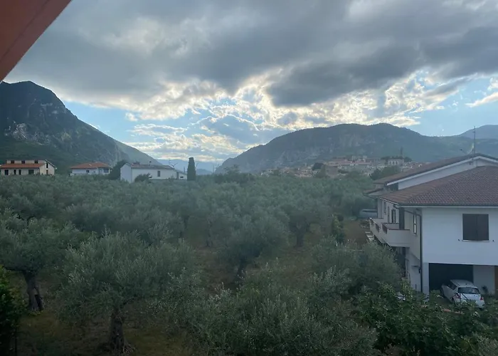 Ulivi בית הארחה 4*